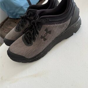 Under Armour Black and Gray Men's Training Sneakers Shadow Strike